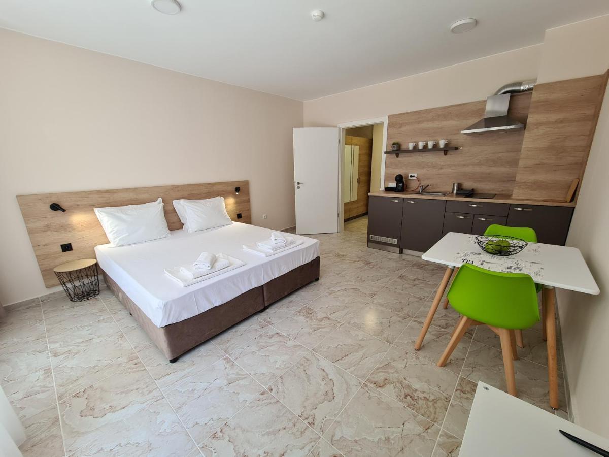 Aparthotel Happy Primorsko Exteriér fotografie